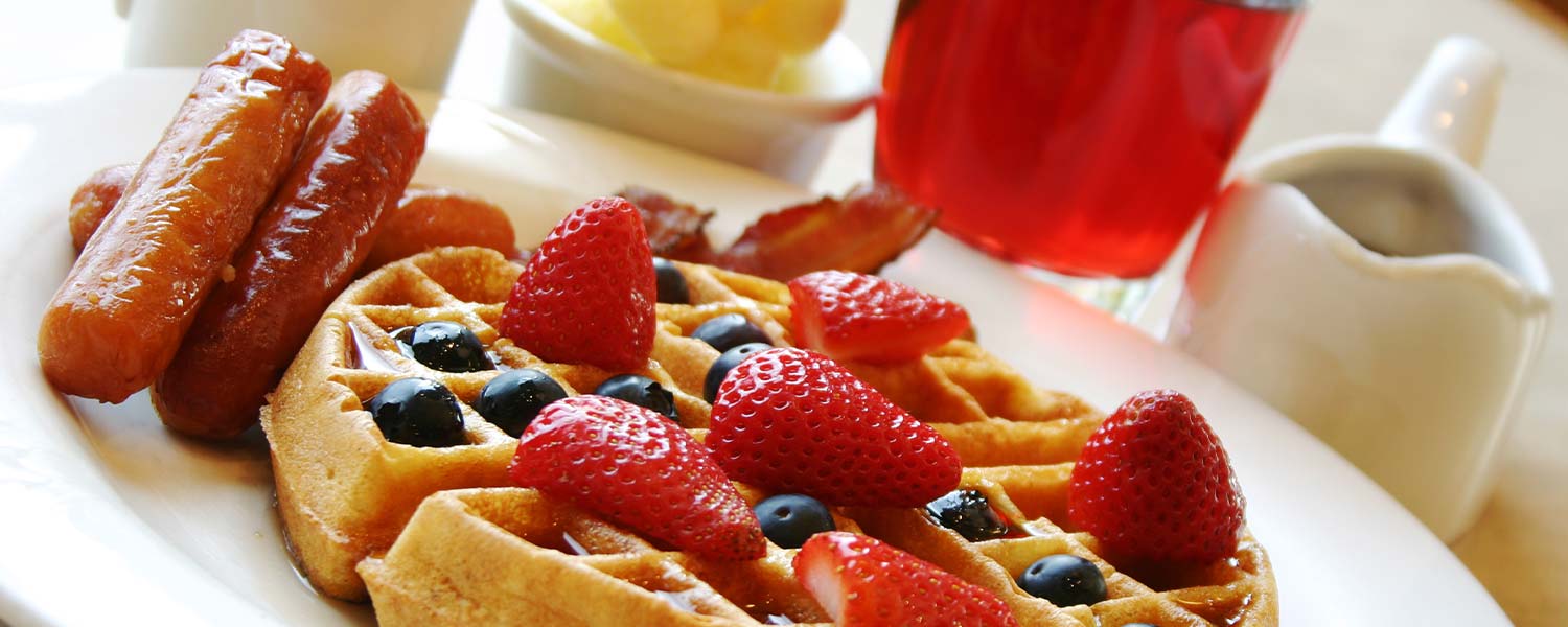 Hot breakfast at Glorietta Bay Hotel